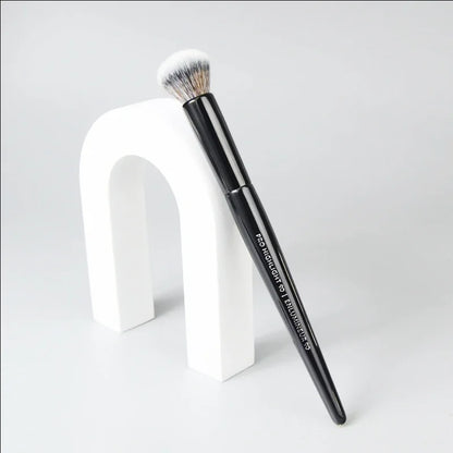Hinium Highlight Brush