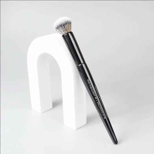 Hinium Highlight Brush